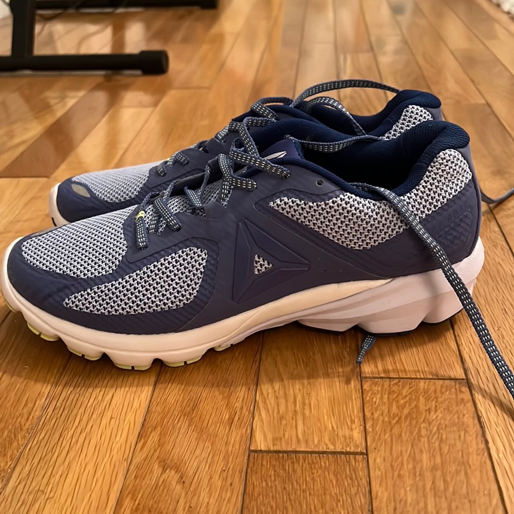 Reebok Womens OSR Harmony Road sneakers